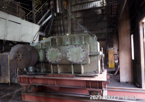 고로공장 장입 감속기 사진